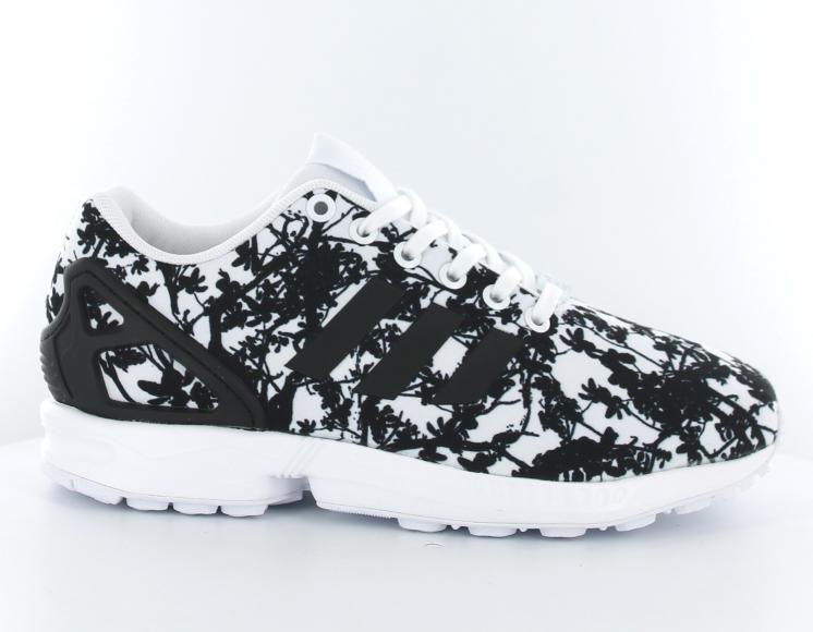 zx flux noir et blanche femme